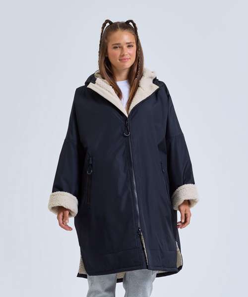 TriDri® All-seasons waterproof changing robe